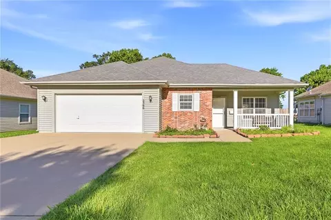 2306 N 114th Ter, Kansas City, KS 66109