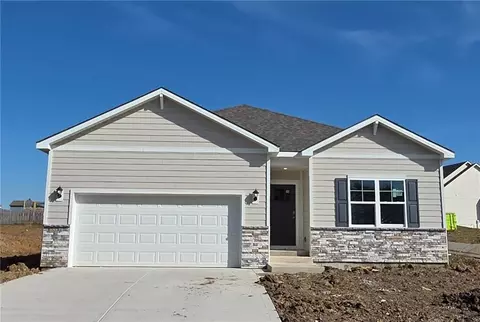 10701 N Richmond Ave, Kansas City, MO 64157