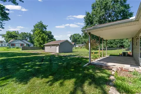 Exterior - 607 W 6th St, Cameron, MO 64429 photo 5 of 5