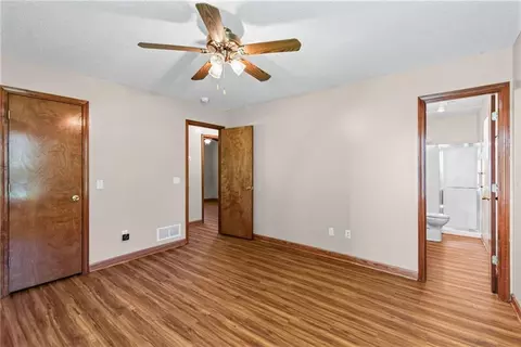 Bedroom - 607 W 6th St, Cameron, MO 64429 photo 7 of 7