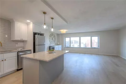 4545 Wornall Rd #1009, Kansas City, MO 64111