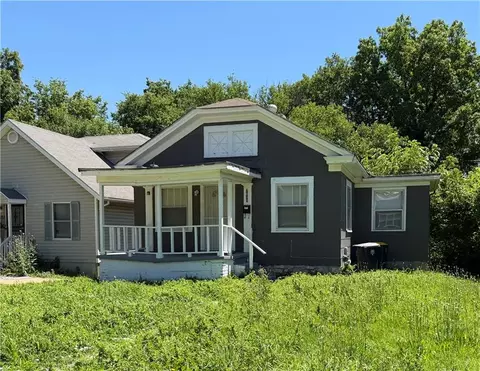 7039 Indiana Ave, Kansas City, MO 64132
