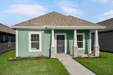 1600 Cottonwood Creek Ave #4, Kearney, MO 64060