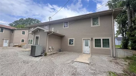 707 W Colorado St, Highland, KS 66035