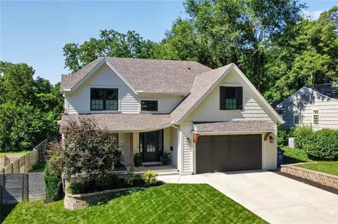 4416 W 77th St, Prairie Village, KS 66208