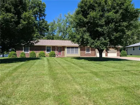 242 SE 131 Rd, Warrensburg, MO 64093
