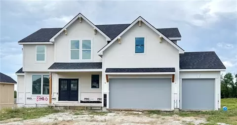 8300 NW 90th St, Kansas City, MO 64153