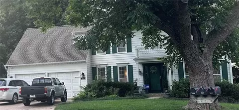 10712 Horton St, Overland Park, KS 66211