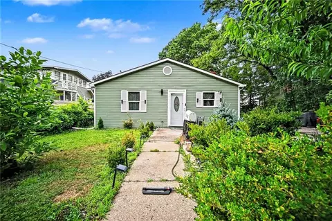 318 S Lynn St, Independence, MO 64050