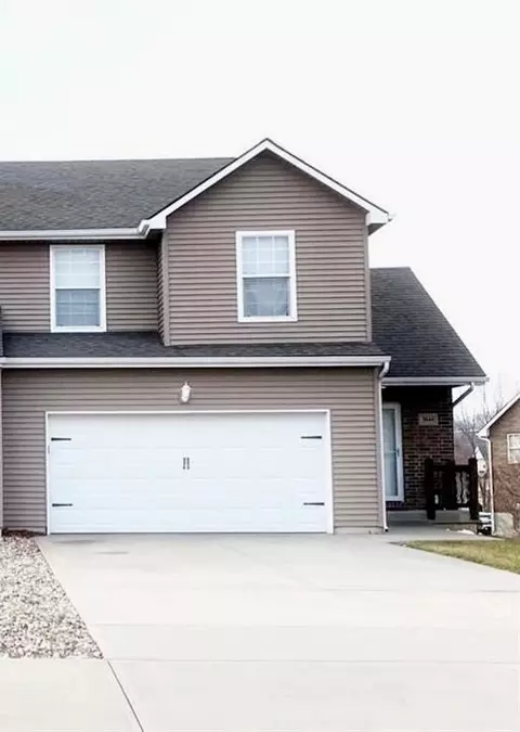 3844 N 123rd St, Kansas City, KS 66109