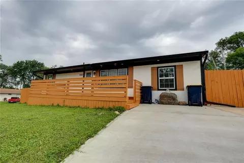 9100 E 43rd Ter, Kansas City, MO 64133