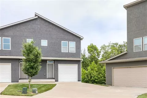 7605 N Mercier Ct #7605, Kansas City, MO 64118