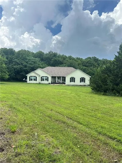 34664 Spring Valley Rd, Paola, KS 66071
