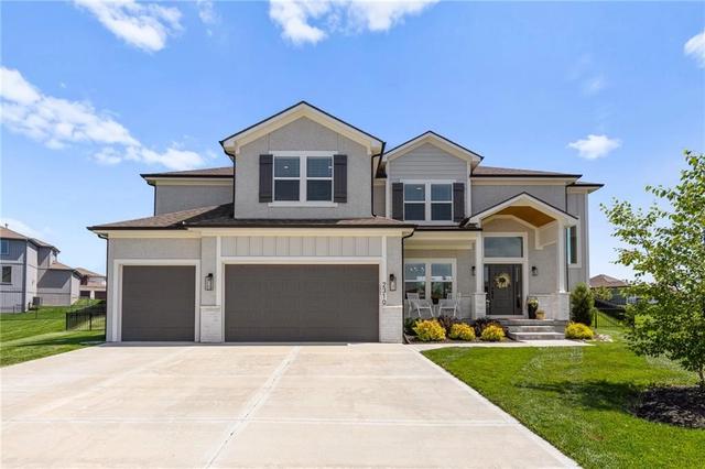 2310 SW Serena Pl, Lees Summit, MO 64082