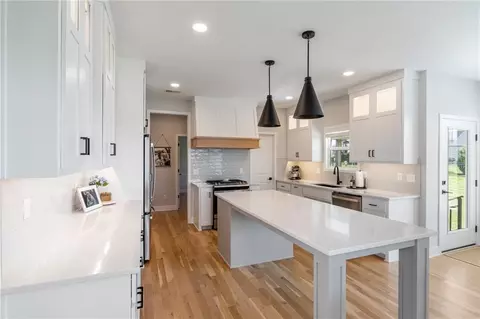 Kitchen - 2310 SW Serena Pl, Lees Summit, MO 64082 photo 2 of 3