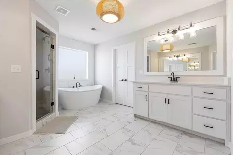 Bath - 2310 SW Serena Pl, Lees Summit, MO 64082 photo 1 of 8