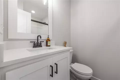 Bath - 2310 SW Serena Pl, Lees Summit, MO 64082 photo 7 of 8