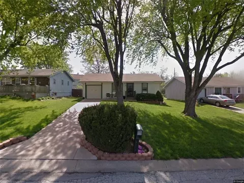 1011 S Scott Ave, Belton, MO 64012