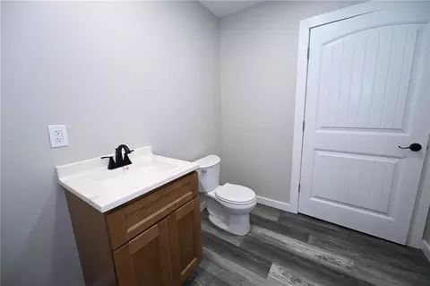 Bath - 524 E Allison St, Nevada, MO 64772 photo 3 of 3