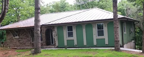 33200 E Hammond Rd, Lone Jack, MO 64070