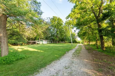 Exterior - 33200 E Hammond Rd, Lone Jack, MO 64070 photo 17 of 36