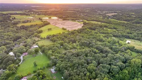 View/Area - 33200 E Hammond Rd, Lone Jack, MO 64070 photo 1 of 12