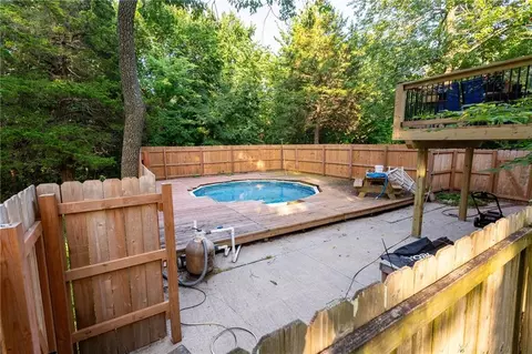 Exterior - 33200 E Hammond Rd, Lone Jack, MO 64070 photo 13 of 36
