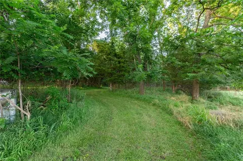 Exterior - 33200 E Hammond Rd, Lone Jack, MO 64070 photo 27 of 36