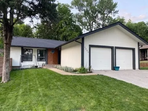 8004 W 64th Ter, Mission, KS 66202
