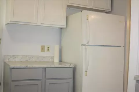 Kitchen - 208 SE 10212 P Ln, Deepwater, MO 64740 photo 7 of 7