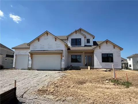 3024 NE 102nd St, Kansas City, MO 64155