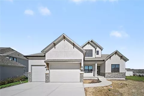 3024 NE 102nd St, Kansas City, MO 64155
