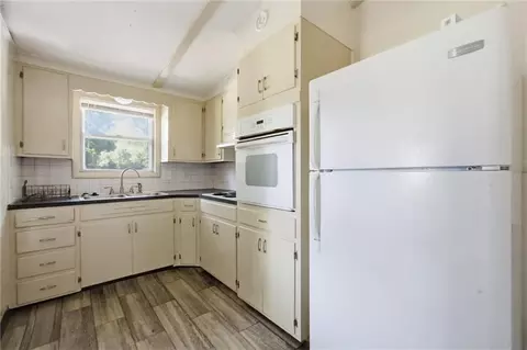 Kitchen - 10819 E Westport Rd, Independence, MO 64052 photo 1 of 5