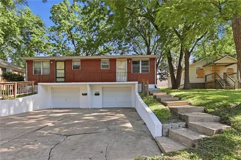 10819 E Westport Rd, Independence, MO 64052