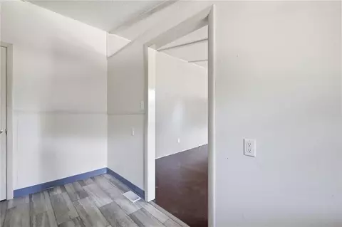 Entry Way - 10819 E Westport Rd, Independence, MO 64052 photo 1 of 1