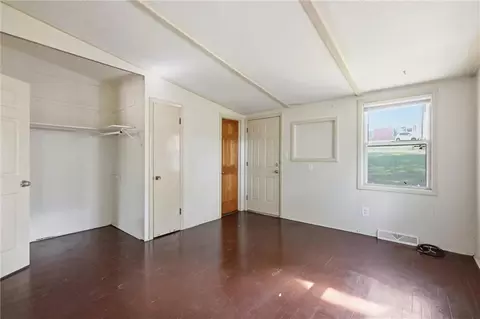 Bedroom - 10819 E Westport Rd, Independence, MO 64052 photo 1 of 2