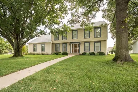 1701 S Ash St, Ottawa, KS 66067