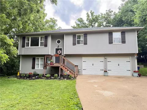 13142 158th St, Linwood, KS 66052