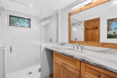 Bath - 31 H St, Lake Lotawana, MO 64086 photo 3 of 3