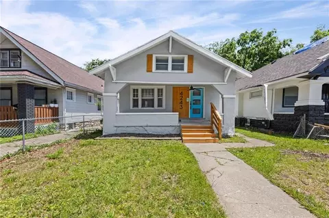 4243 Agnes Ave, Kansas City, MO 64130