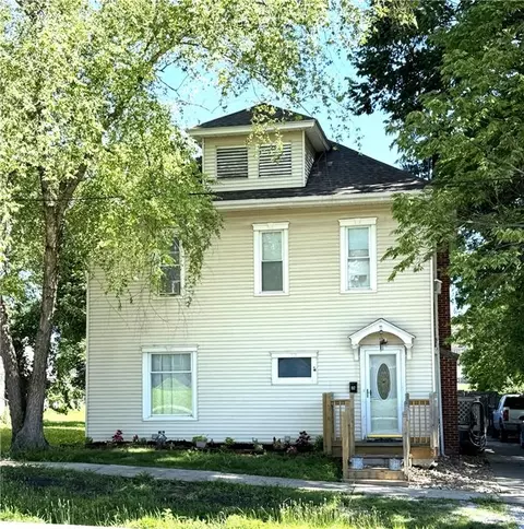 112 W Prospect St, Cameron, MO 64429