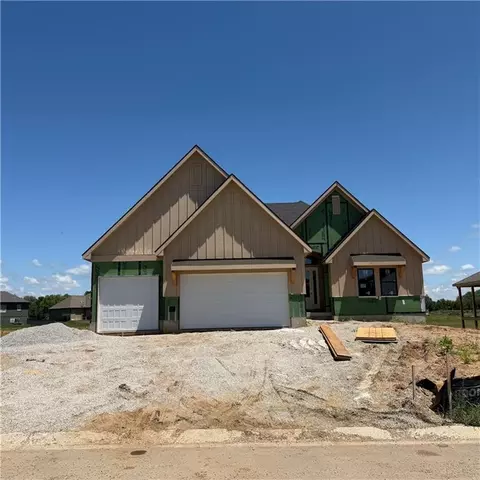 2335 Foxtail Dr, Kearney, MO 64060