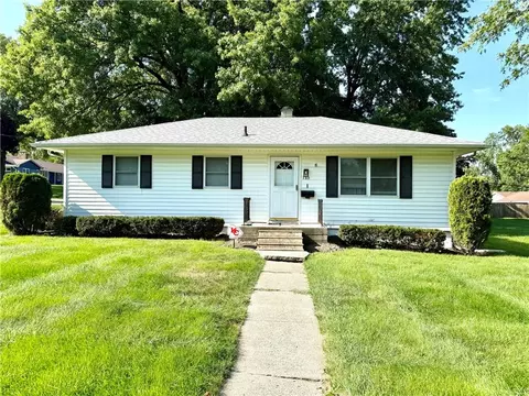 733 W Thompson St, Maryville, MO 64468