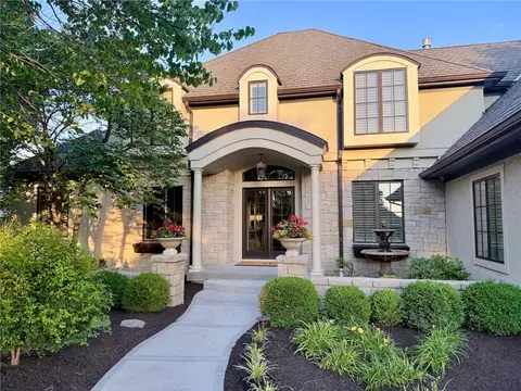 15925 King St, Overland Park, KS 66221