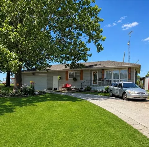 10653 246 Hwy, Sheridan, MO 64486