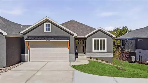 22192 W 116th Ter, Olathe, KS 66061