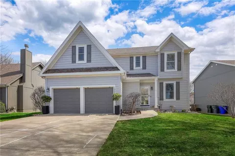 15533 S Alden St, Olathe, KS 66062