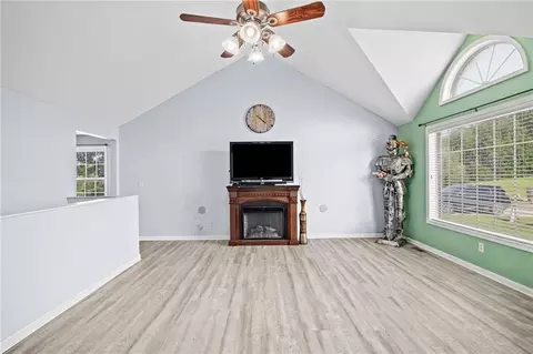 Living - 3503 Easy St, Saint Joseph, MO 64503 photo 1 of 4