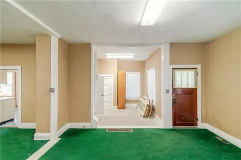 Entry Way - 1017 S 5th St, Atchison, KS 66002 photo 1 of 5