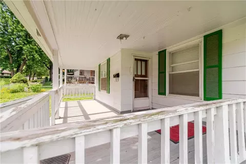Exterior - 1017 S 5th St, Atchison, KS 66002 photo 12 of 16